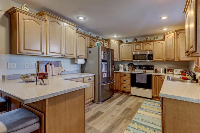 $304,900 | 1506 Coolidge Street, New Holstein, WI 53061