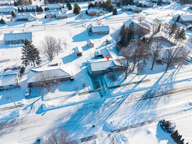 $304,900 | 1506 Coolidge Street, New Holstein, WI 53061