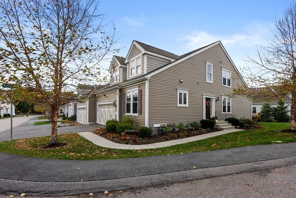 8 Kelly Way, Unit 8 Canton, MA 02021 - Photo 1 of 40 Gallery Image 1