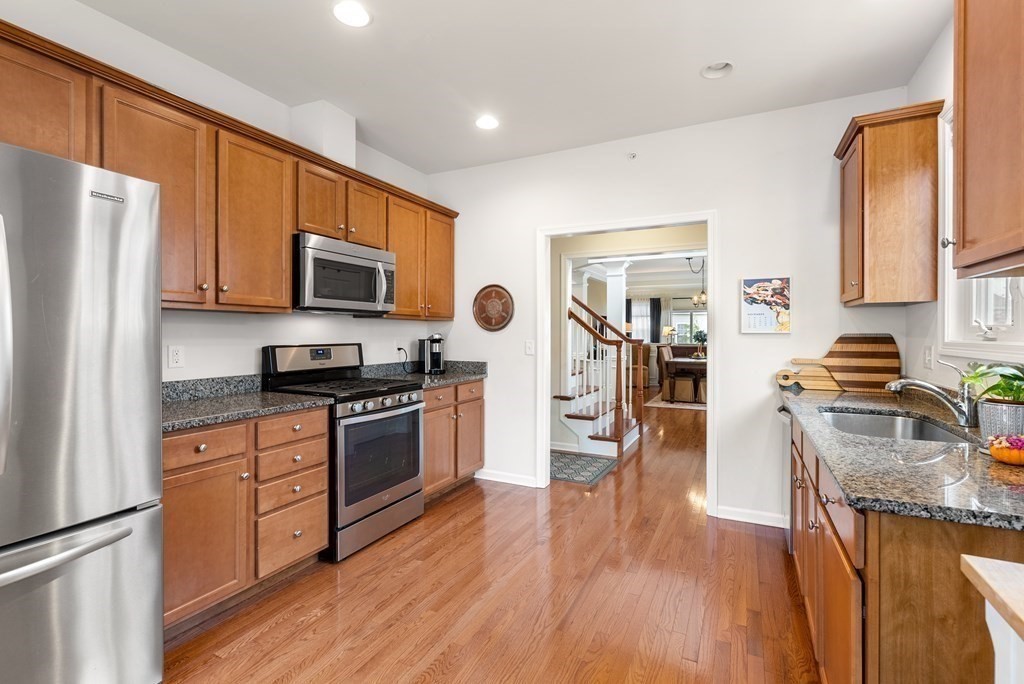 8 Kelly Way, Unit 8 Canton, MA 02021 - Photo 11 of 40 Gallery Image 11