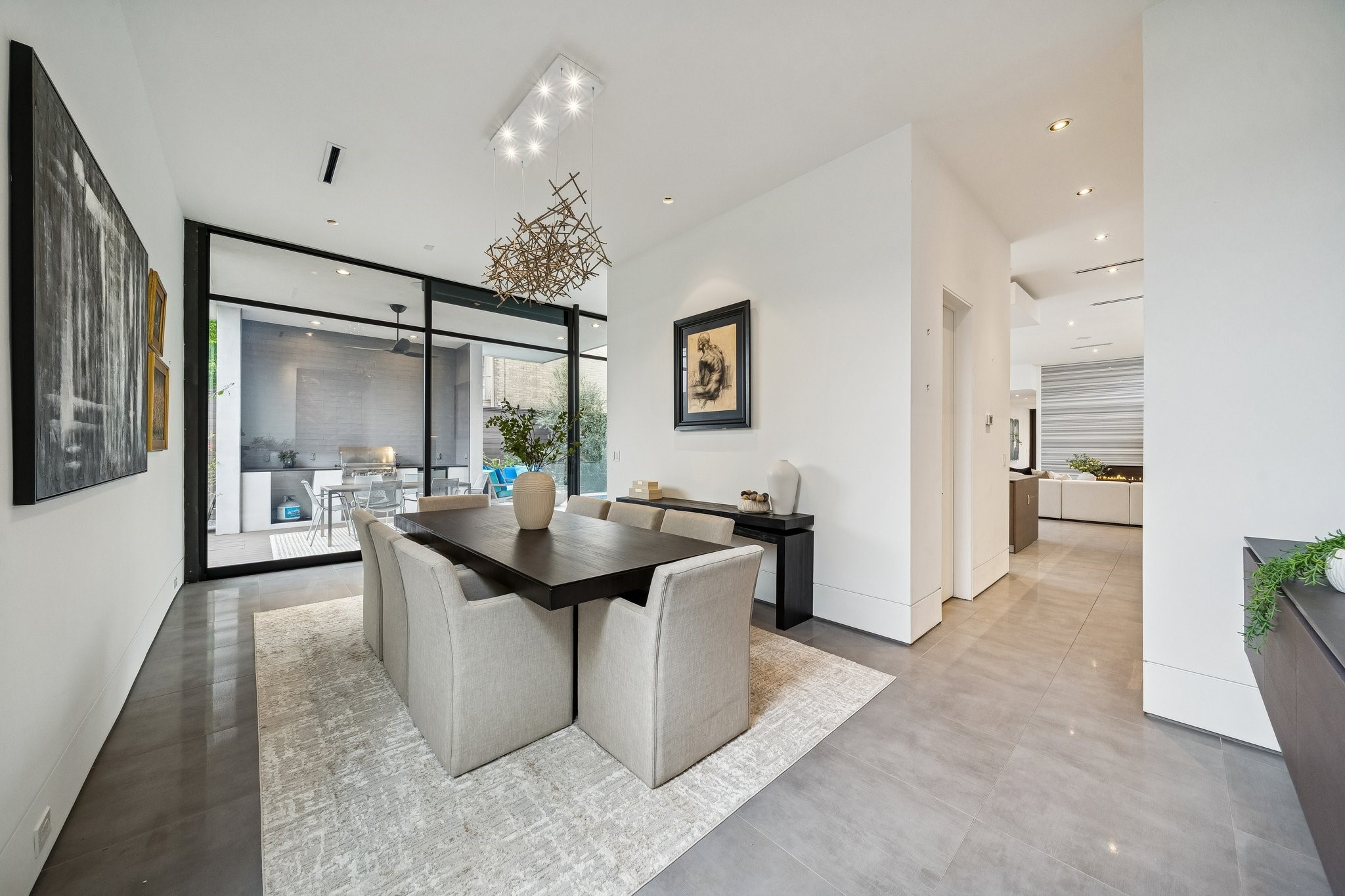 2332 Wroxton Road Houston, TX 77005 - Photo 20 of 50 a view of a kitchen and living room
