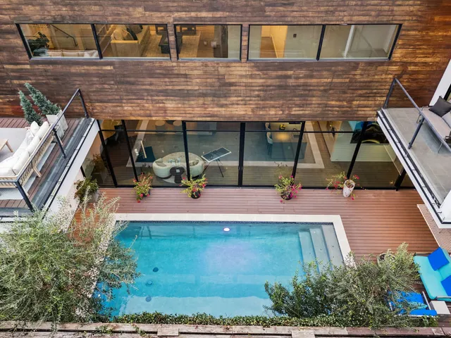 $2,187,000 | 2332 Wroxton Road, Houston, TX 77005