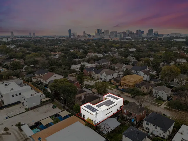 $2,187,000 | 2332 Wroxton Road, Houston, TX 77005