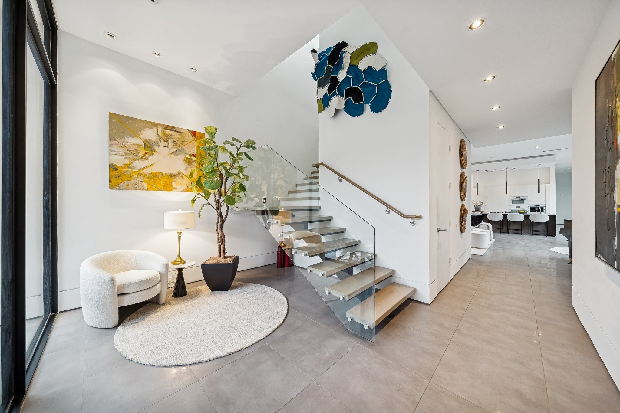 2332 Wroxton Road Houston, TX 77005 - Photo 10 of 50 a living room with furniture and white walls