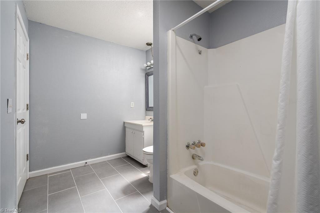 3606 Edgefield Road Greensboro, NC 27409 - Photo 22 of 41 Bedroom #1
