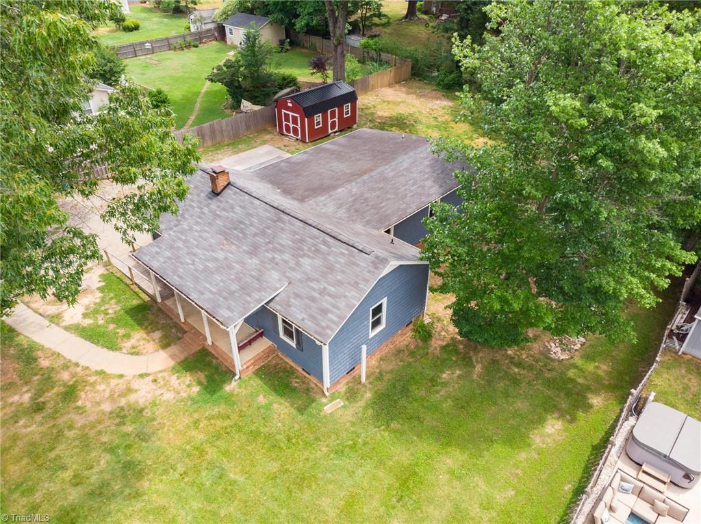 3606 Edgefield Road Greensboro, NC 27409 - Photo 39 of 41 Gallery Image 39
