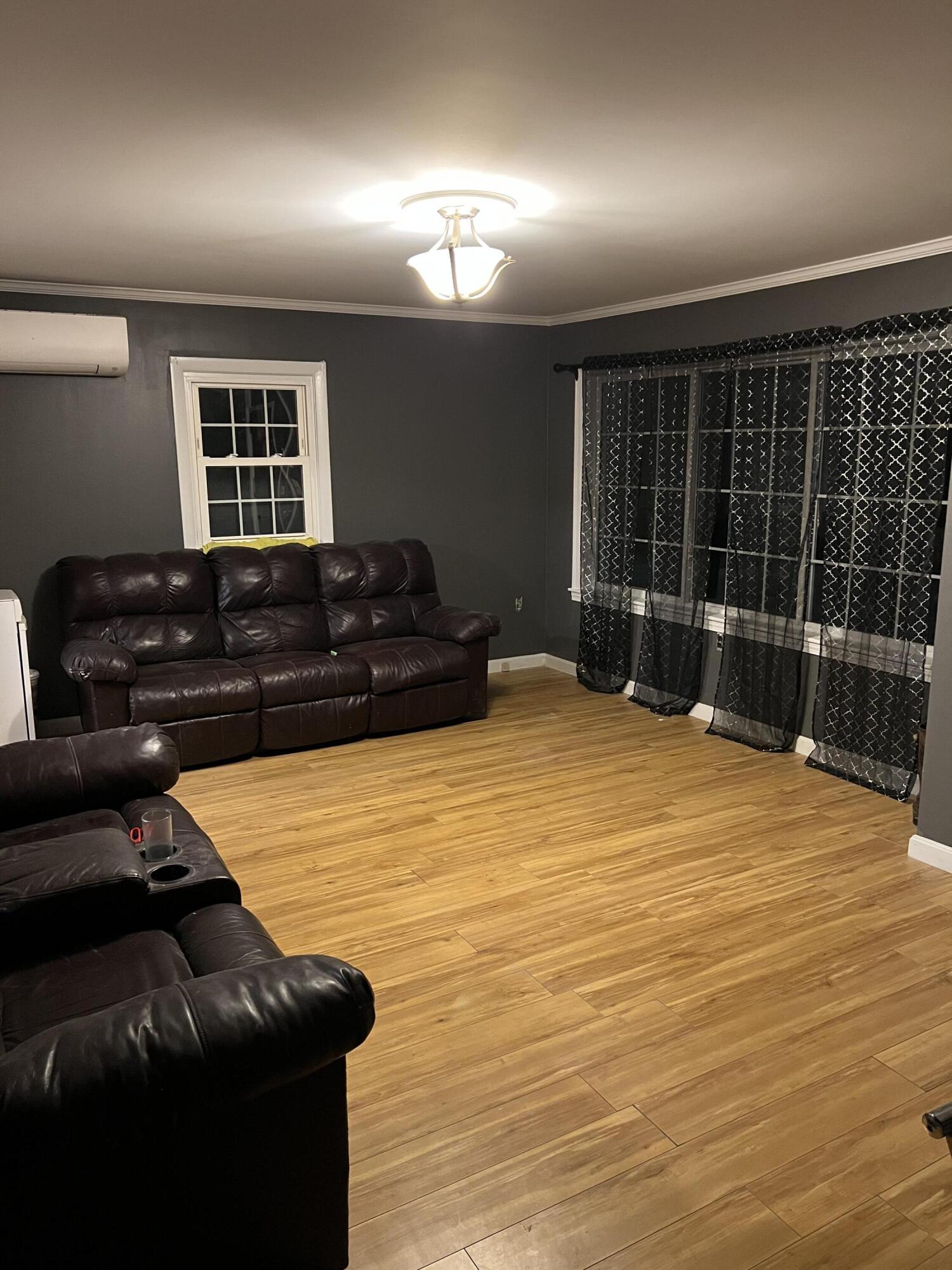 47 New Jersey Street Millinocket, ME 04462 - Photo 7 of 23 living room