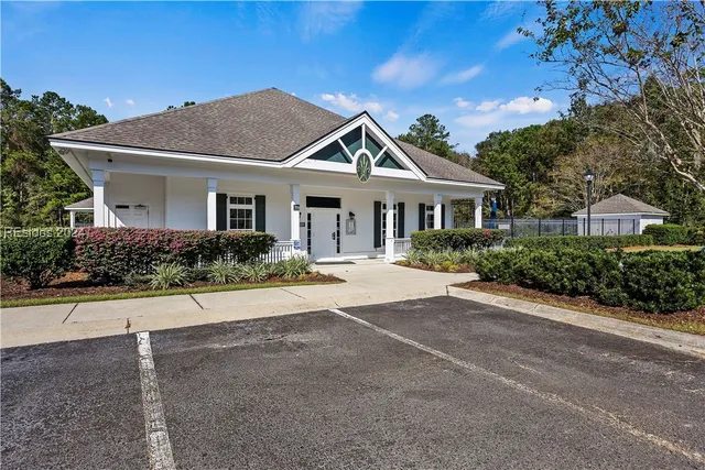 $450,000 | 2 Westfield Court, Bluffton, SC 29910