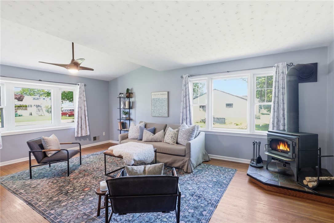 26 Valley Crest Road Greece, NY 14616 - Photo 5 of 35