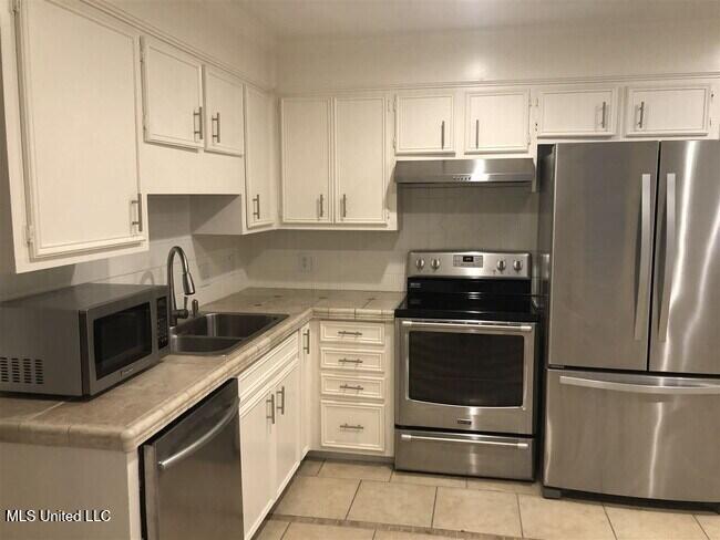 231-n-wheatley-st-ridgeland-ms-building-