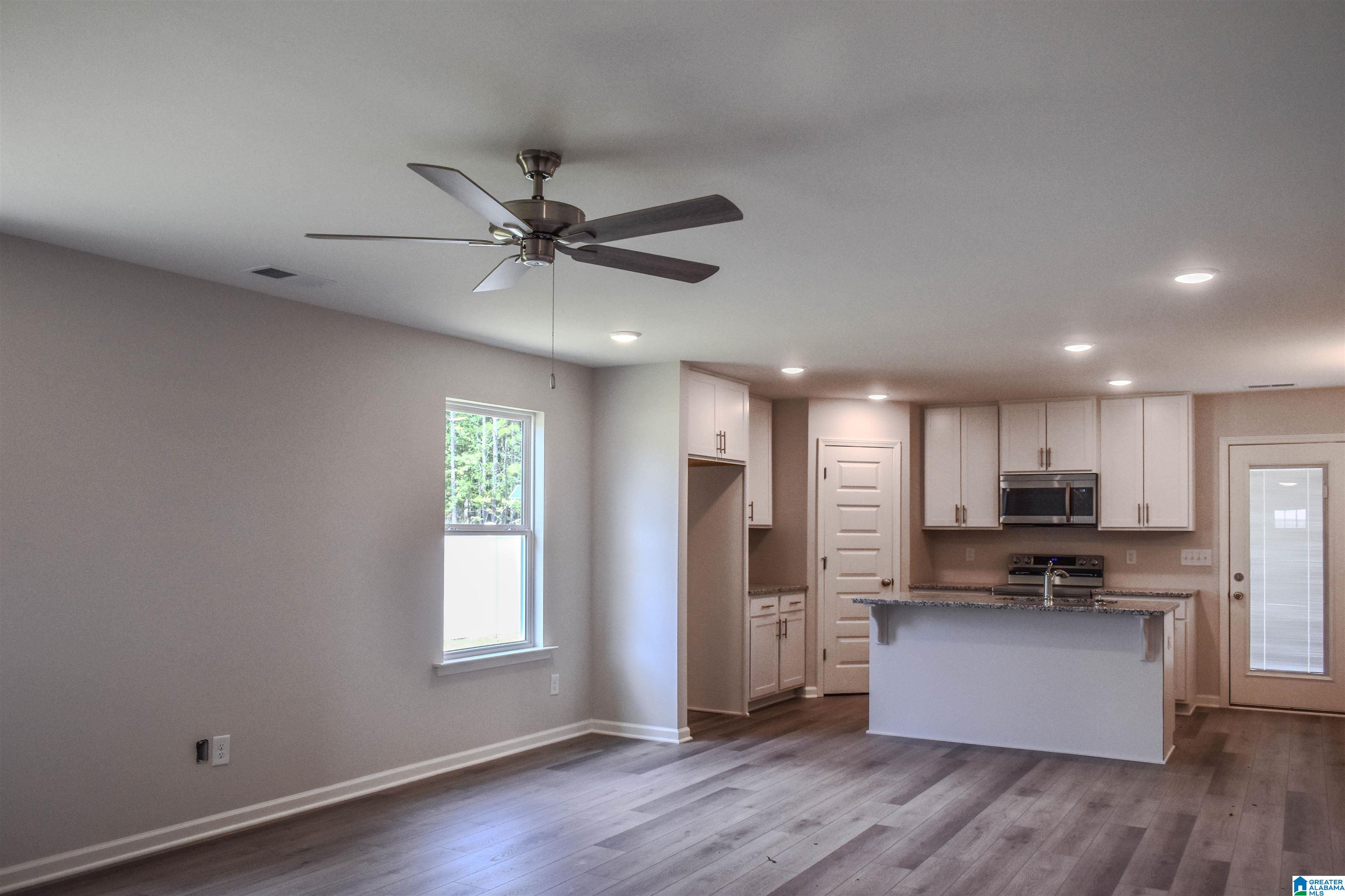 2005 Baxter Avenue Springville, AL 35146 - Photo 5 of 41