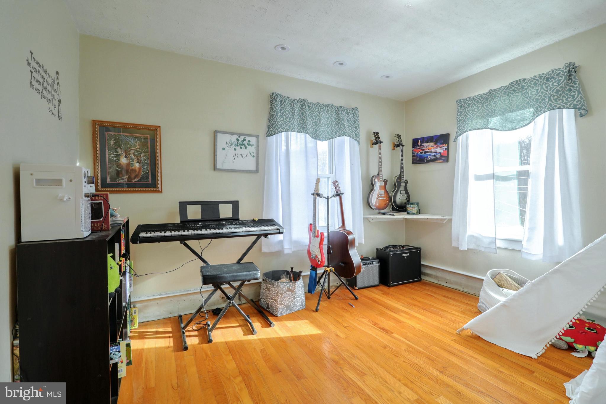 890 Tracey Road Hanover, PA 17331 - Photo 14 of 44