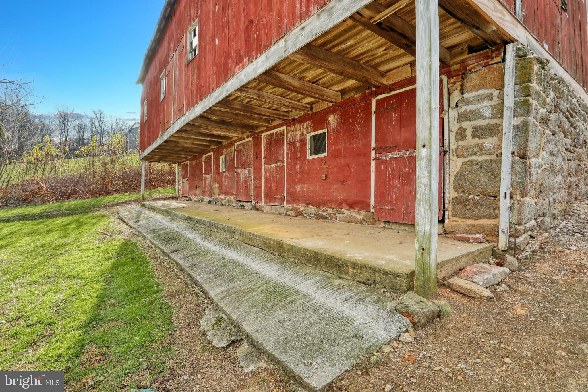 890 Tracey Road Hanover, PA 17331 - Photo 27 of 44