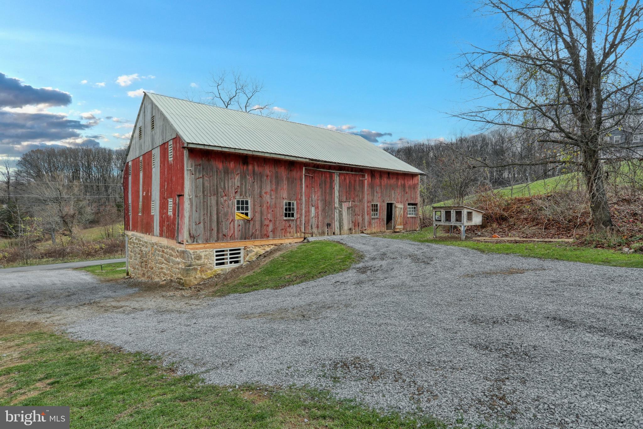 890 Tracey Road Hanover, PA 17331 - Photo 32 of 44