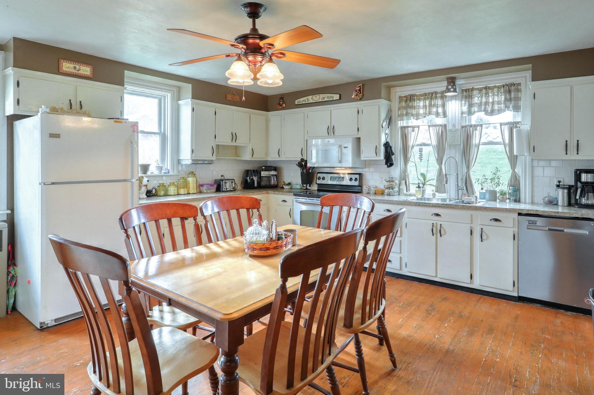890 Tracey Road Hanover, PA 17331 - Photo 10 of 44