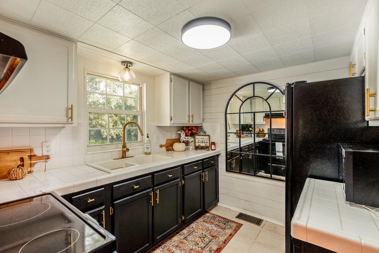 2515 Graves Road Tallahassee, FL 32303 - Photo 13 of 36 Gallery Image 13