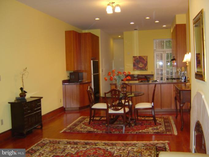 18 3rd Street Southeast, Unit 1B Washington, DC 20003 - Photo 11 of 23 Interior (General)