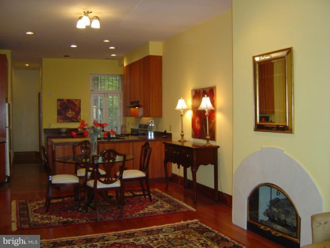 18 3rd Street Southeast, Unit 1B Washington, DC 20003 - Photo 15 of 23 Interior (General)