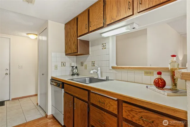 $385,000 | 14331 124th Avenue Northeast, Unit C22, Kirkland, WA 98034