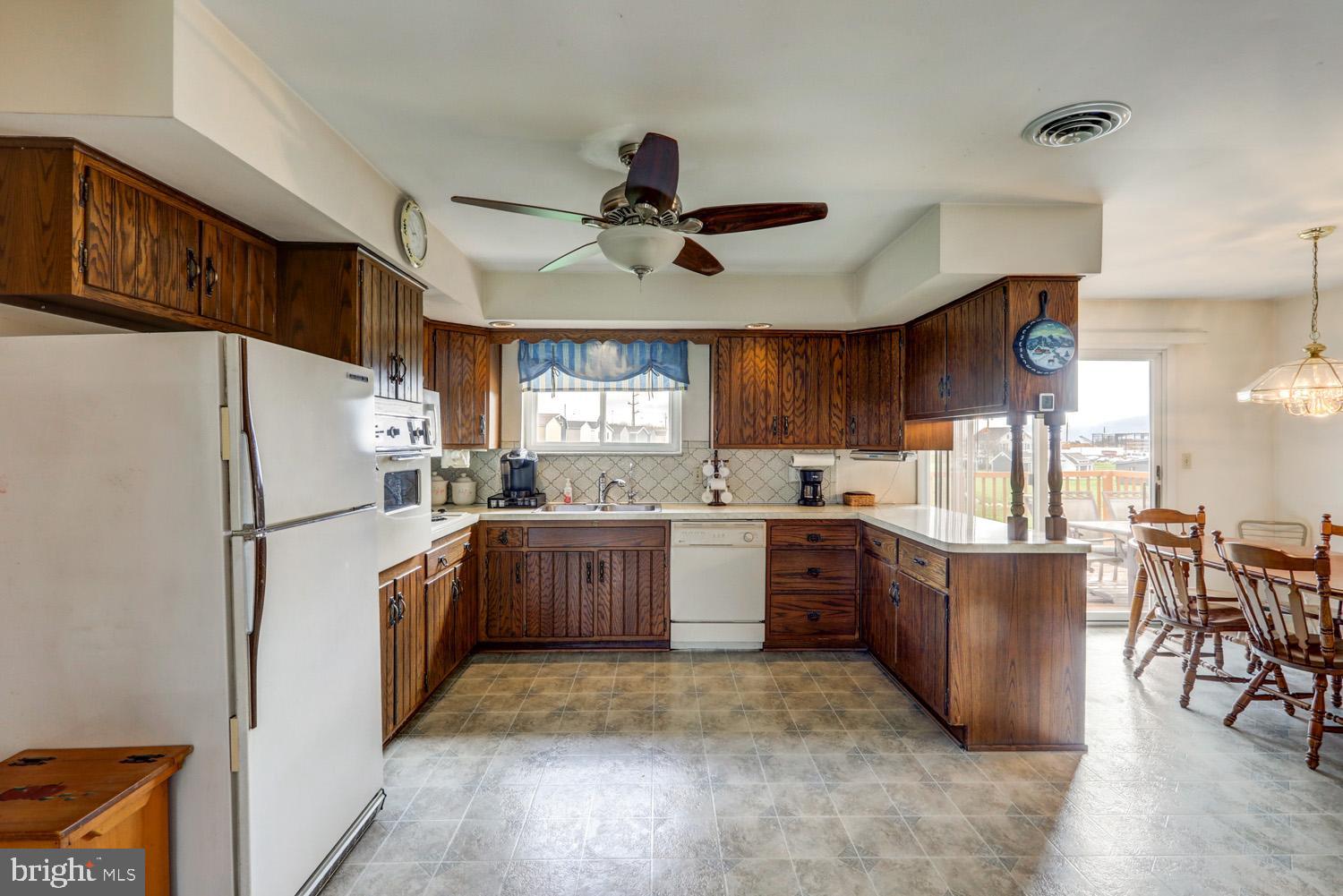 2019 Valley Road Morgantown, PA 19543 - Photo 15 of 38 Gallery Image 15