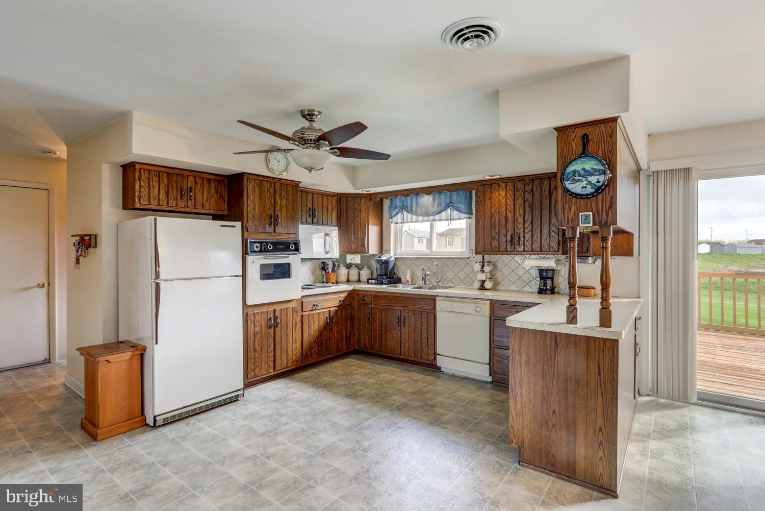2019 Valley Road Morgantown, PA 19543 - Photo 16 of 38 Gallery Image 16