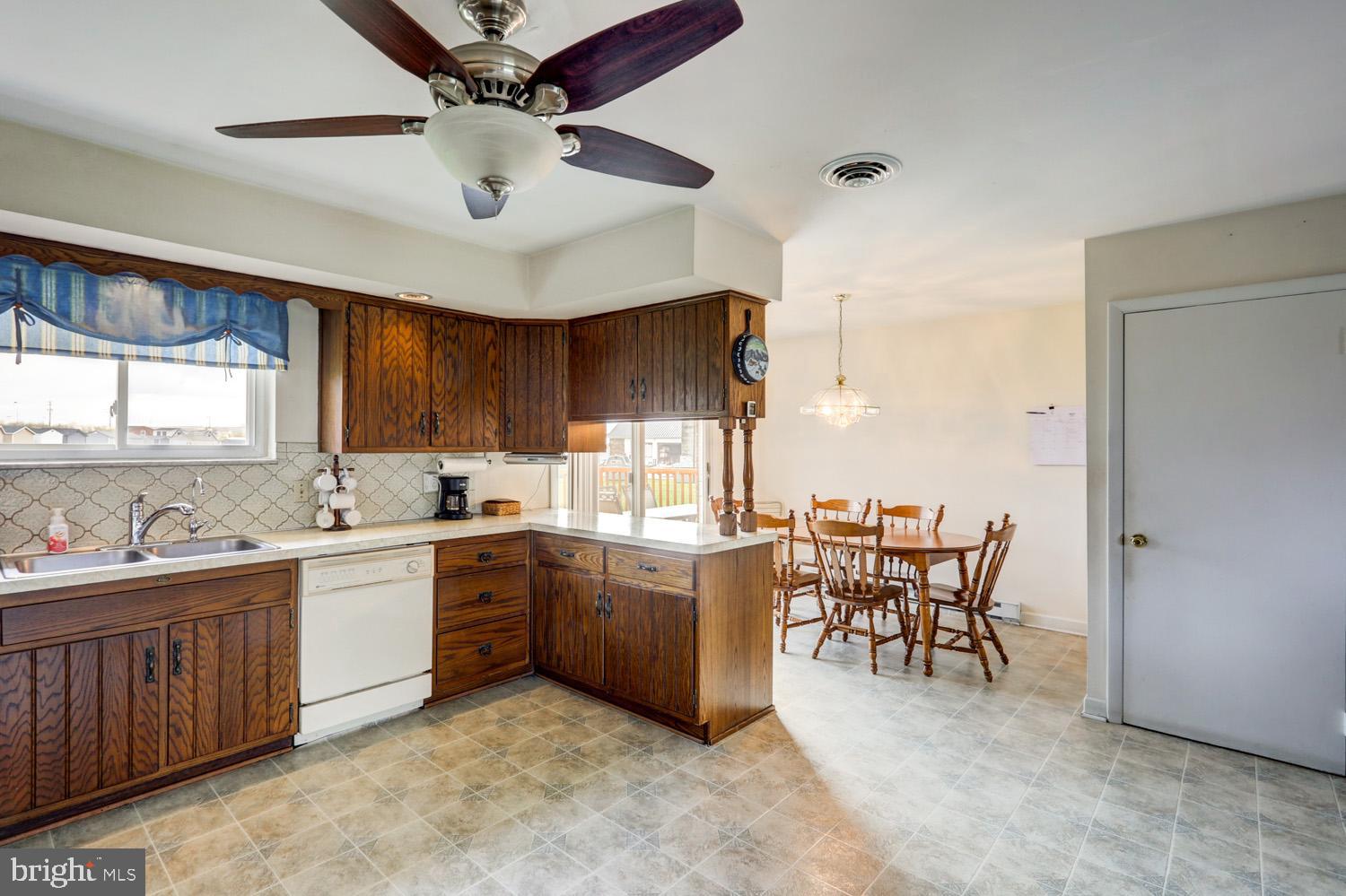 2019 Valley Road Morgantown, PA 19543 - Photo 19 of 38 Gallery Image 19