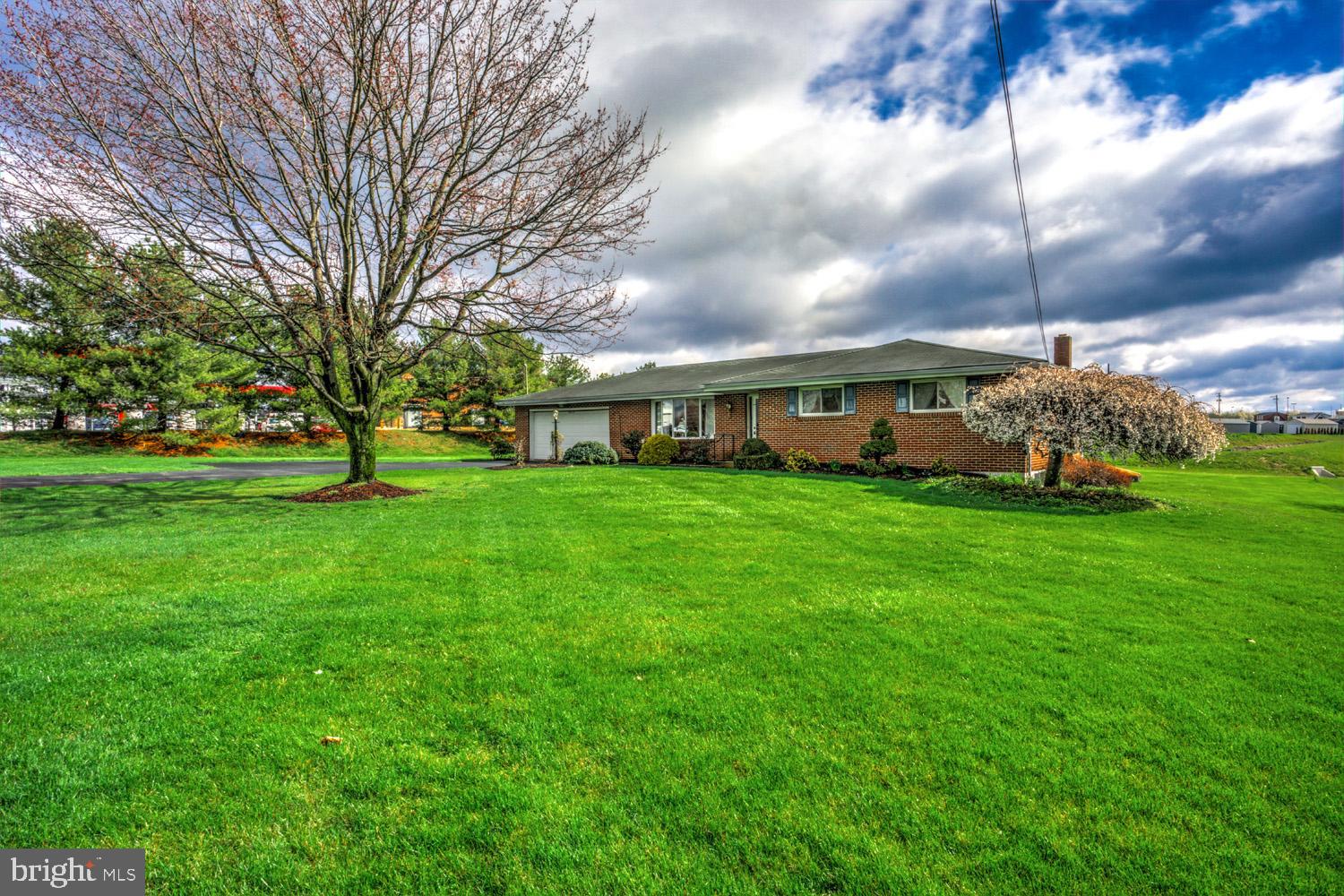 2019 Valley Road Morgantown, PA 19543 - Photo 4 of 38 Gallery Image 4