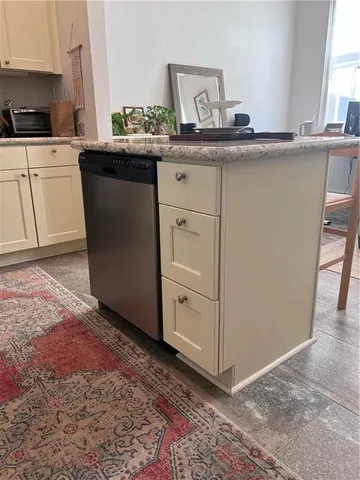 $1,500 | 192 Walnut Street, New Orleans, LA 70118