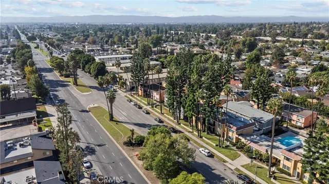 $1,395,000 | 10005 Sepulveda Boulevard, Mission Hills, CA 91345