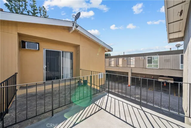 $1,395,000 | 10005 Sepulveda Boulevard, Mission Hills, CA 91345