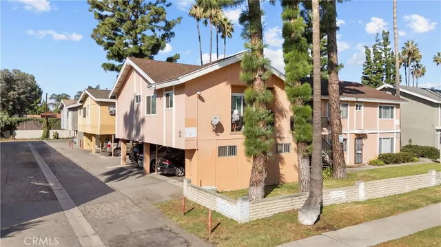 $1,395,000 | 10005 Sepulveda Boulevard, Mission Hills, CA 91345