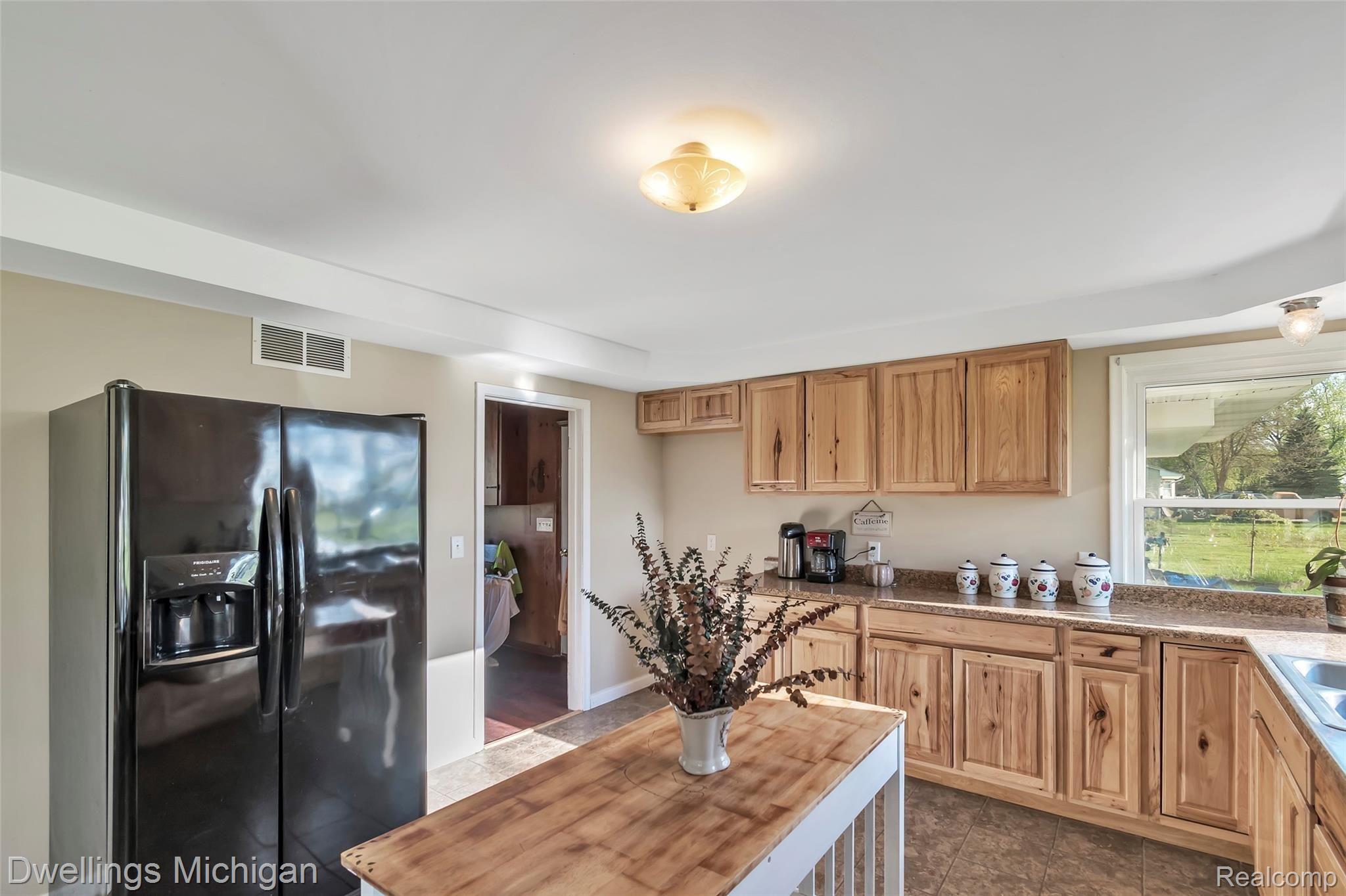 2400 Ida Maybee Road Monroe, MI 48162 - Photo 15 of 38 2400-Ida-Maybee-Rd-Monroe-MI-windowstill-12.jpg