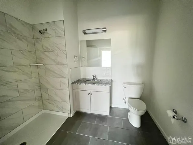 $2,400 | 3 Old Trenton Road, Unit 17, Cranbury, NJ 08512