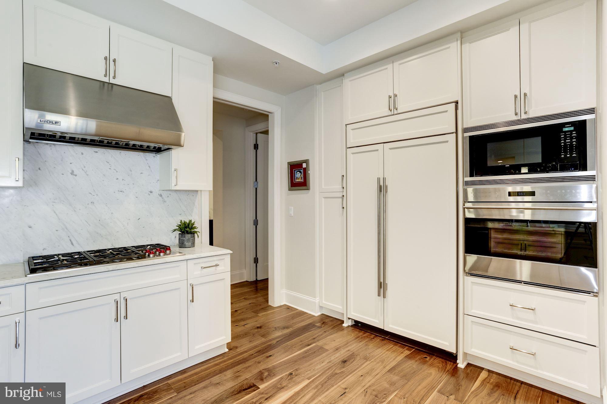 8121 River Road, Unit 422 Bethesda, MD 20817 - Photo 13 of 30 Kitchen