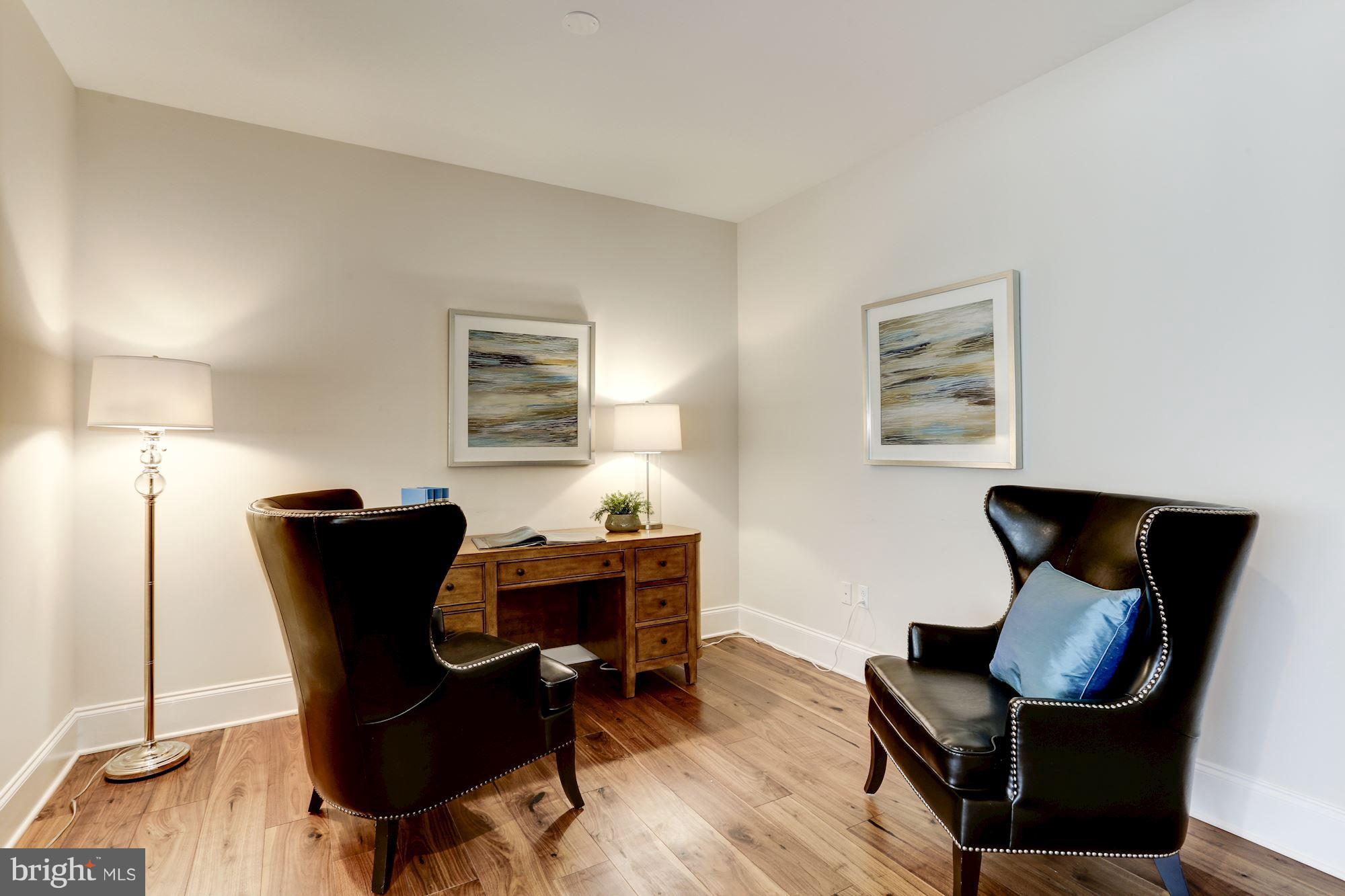 8121 River Road, Unit 422 Bethesda, MD 20817 - Photo 18 of 30 Library