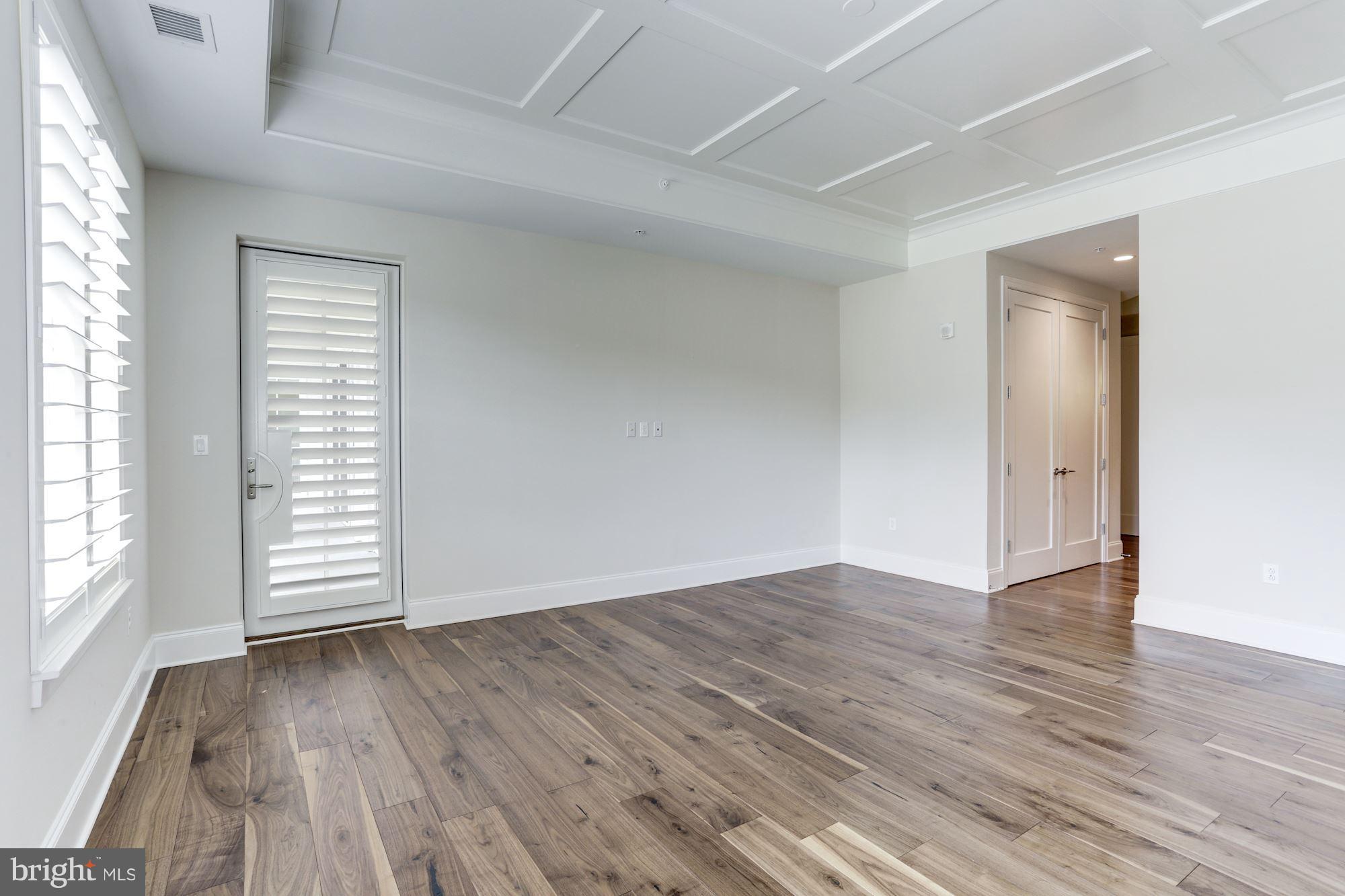 8121 River Road, Unit 422 Bethesda, MD 20817 - Photo 20 of 30 Bedroom (Master)