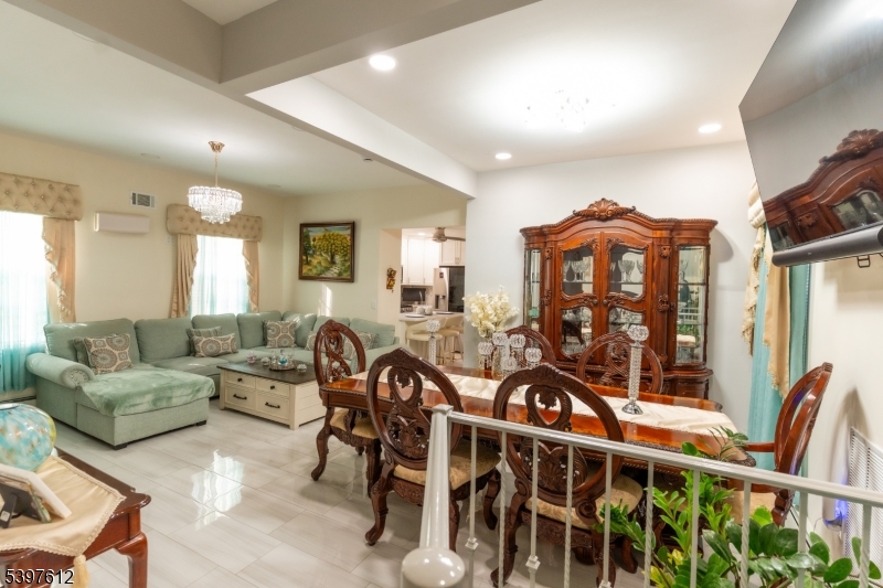 284 Summer Street Passaic, NJ 07055 - Photo 4 of 39