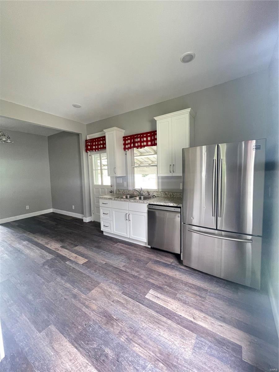 517 St Louis Road Collinsville, IL 62234 - Photo 11 of 19 Gallery Image 11