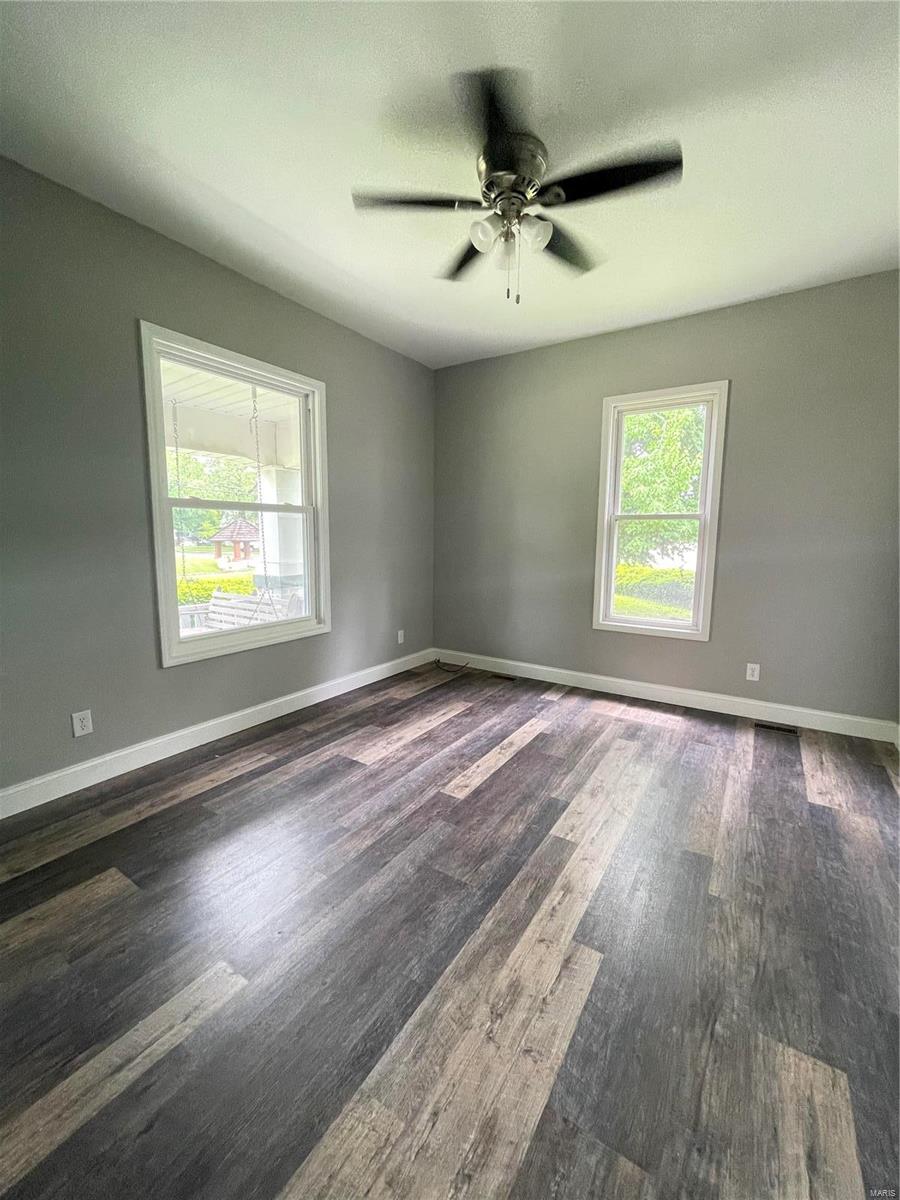 517 St Louis Road Collinsville, IL 62234 - Photo 6 of 19 Gallery Image 6