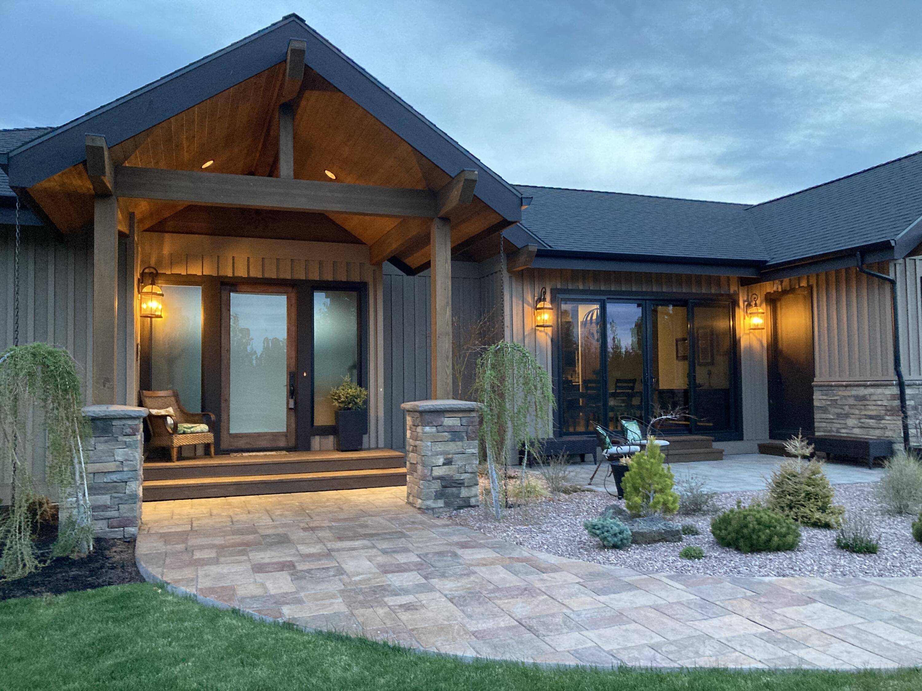 20085 Pacific Heights Rd Bend Bend, OR 97703 - Photo 1 of 49 Dusk-Front Yard
