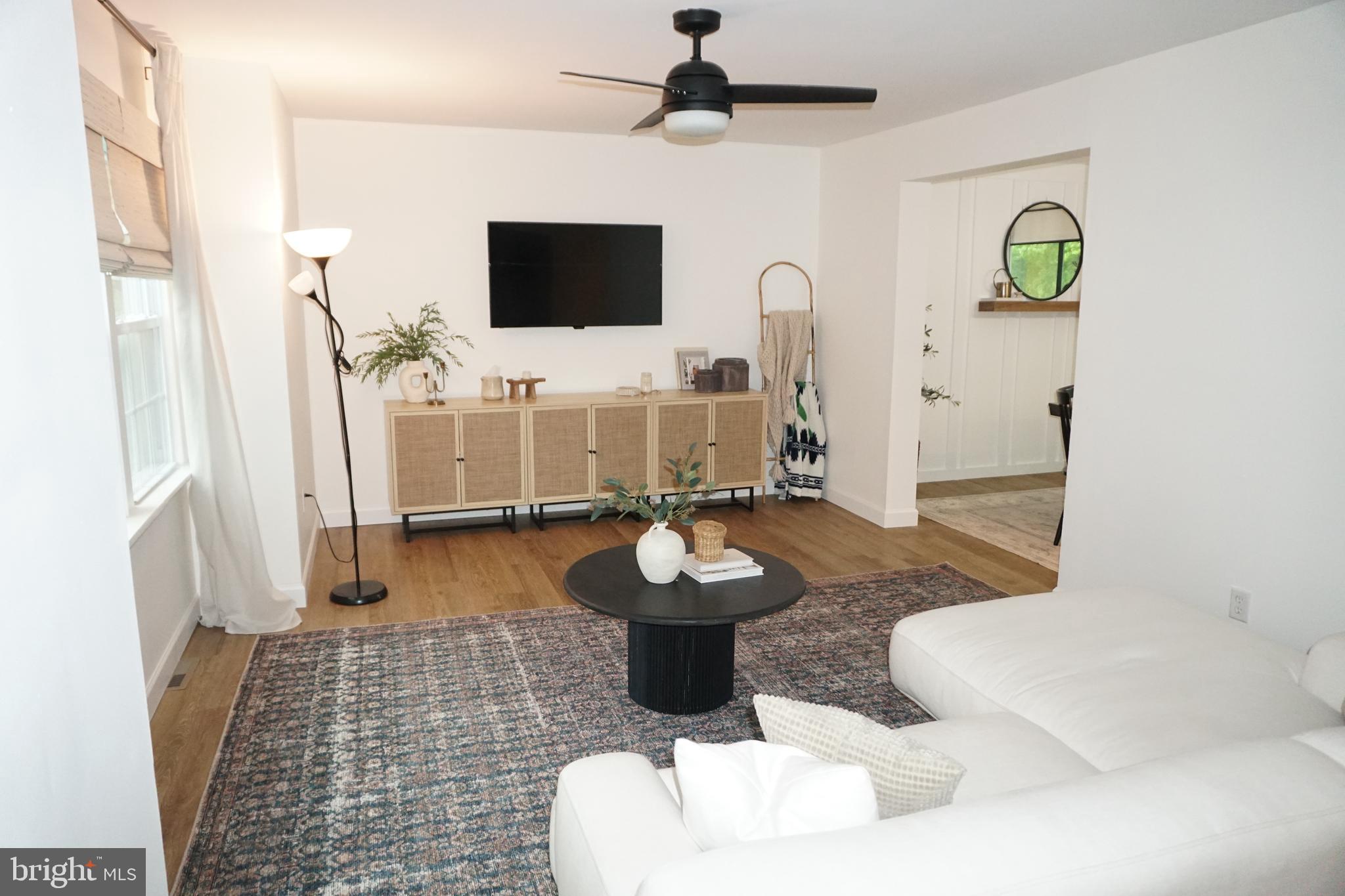 32 Evergreen Drive Newark, DE 19702 - Photo 2 of 39