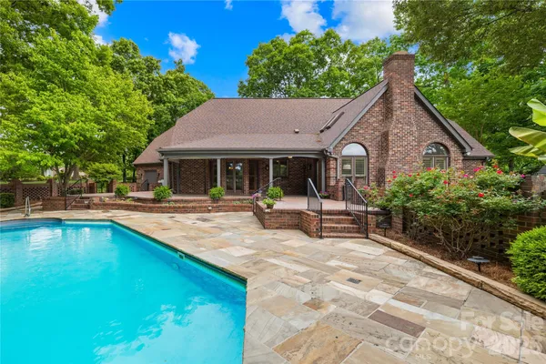 $790,000 | 3765 Glenn Oaks Drive, Maiden, NC 28650