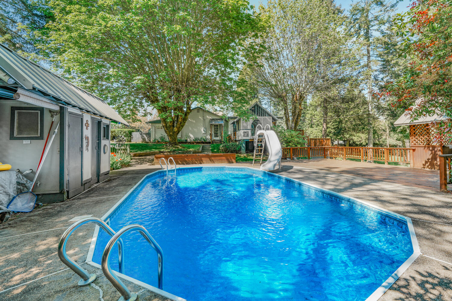 1381 Oak Hill Road Roseburg, OR 97471 - Photo 24 of 47 DSC00906