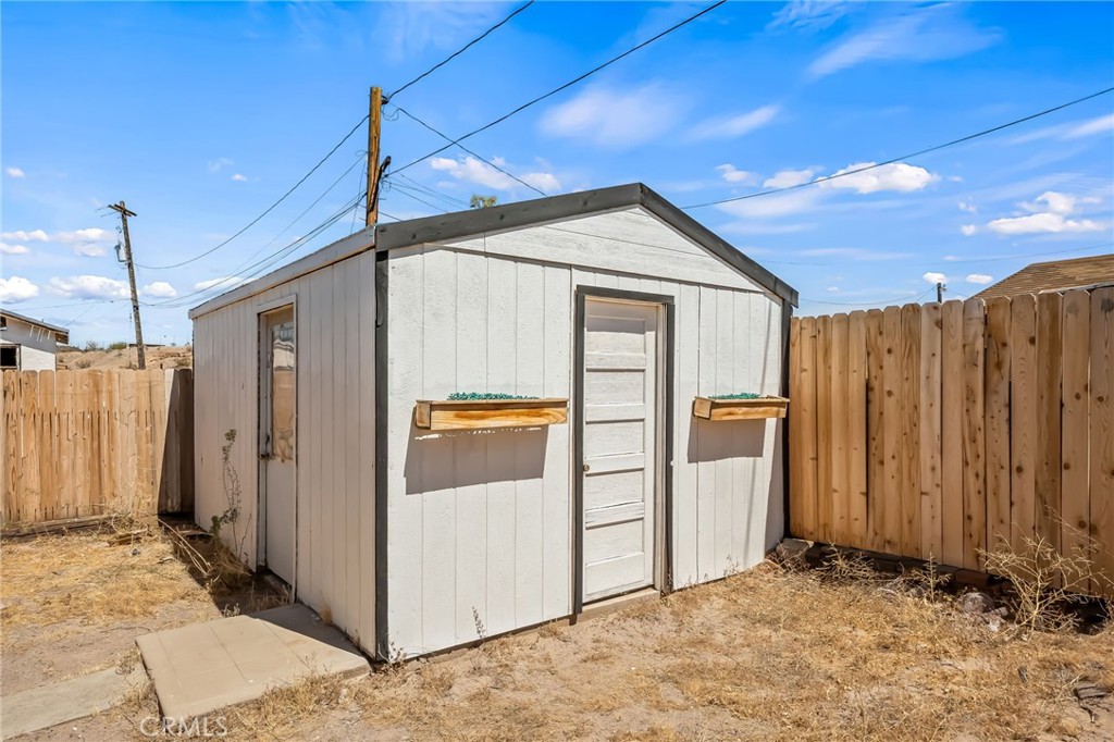 441 F Street Needles, CA 92363 - Photo 20 of 49