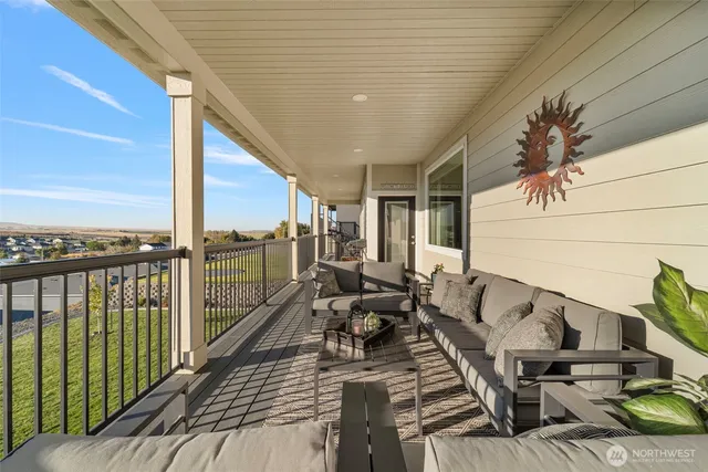 $779,000 | 887 Waylon Drive, West Richland, WA 99353