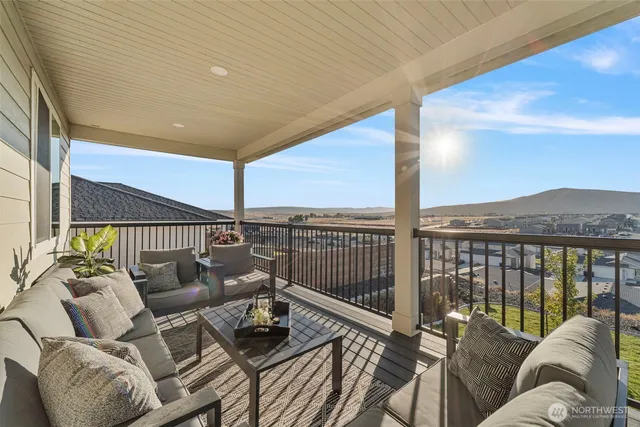 $779,000 | 887 Waylon Drive, West Richland, WA 99353