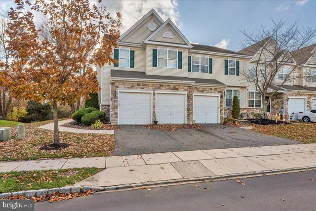 $369,900 | 2406 Exposition Drive, Williamstown, NJ 08094