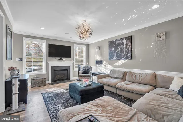 $369,900 | 2406 Exposition Drive, Williamstown, NJ 08094