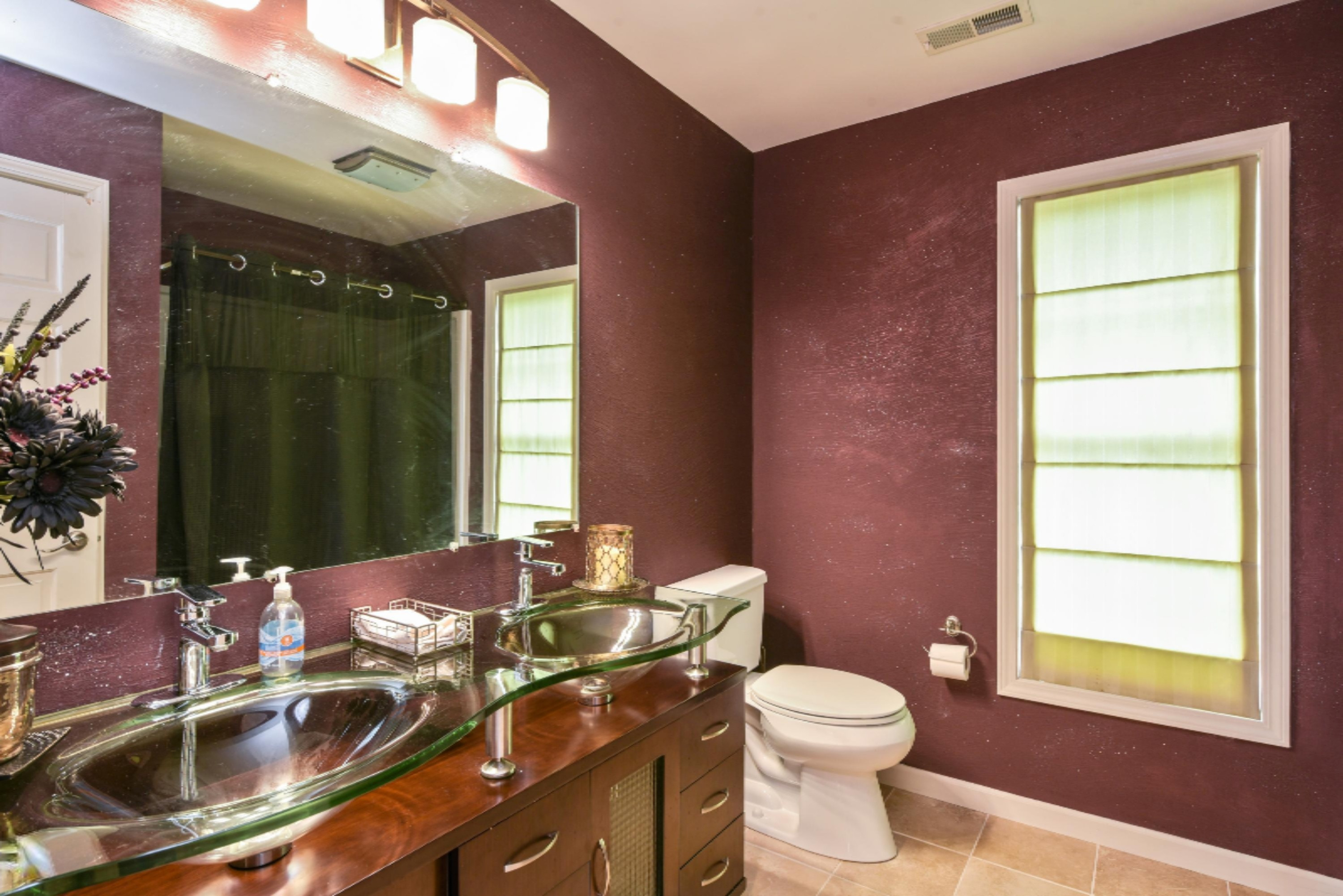 6480 Robbins Road Portage, IN 46368 - Photo 12 of 15 Guest Bathroom