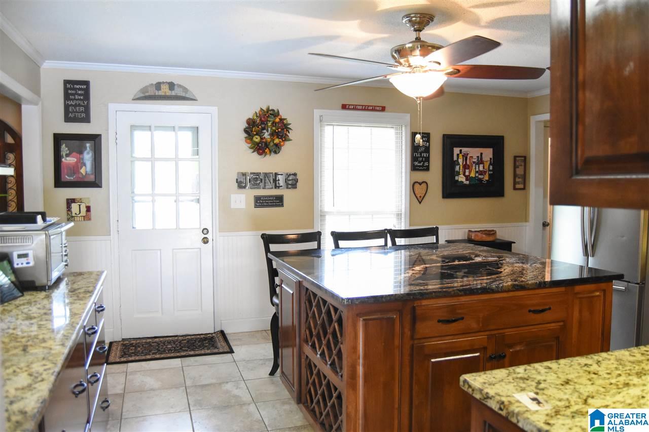 1216 Valleywood Road Oxford, AL 36203 - Photo 8 of 49
